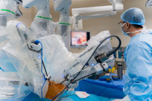 FV Hospital Successfully Removes Lung Tumours in 78-Year-Old, 35KG Patient Using Da Vinci Xi Robotic System