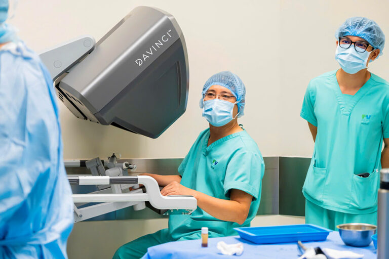 Nữ dược sĩ chiến thắng ung thư phổi giai đoạn 3 nhờ công nghệ mổ Robot và bác sĩ đầy kinh nghiệm tại Bệnh viện FV