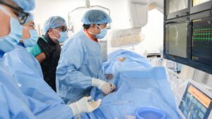 NÚT ĐỘNG MẠCH TUYẾN TIỀN LIỆT – KHÔNG CẦN PHẢI “CẮT BỎ” KHI MẮC TĂNG SINH TUYẾN TIỀN LIỆT
