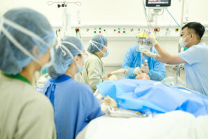 KHU SĂN SÓC ĐẶC BIỆT (ICU) – BỘN BỀ NÍU GIỮ SINH MỆNH